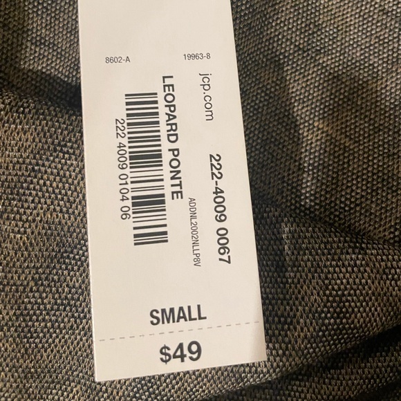 Worthington leopard skirt over knee 30 inch west 29 length from top side slit - Picture 8 of 8